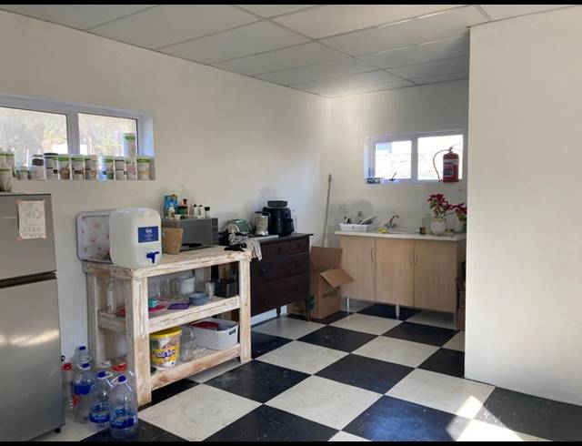 BUSINESS PROPERTY TO RENT IN WALMER